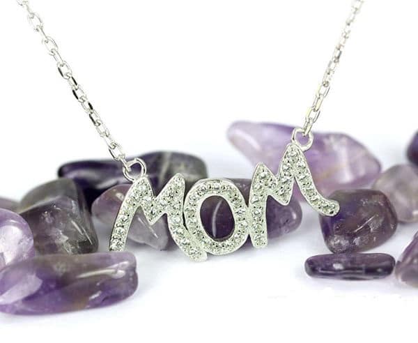Món quà tặng mẹ ý nghĩa -  Trang sức