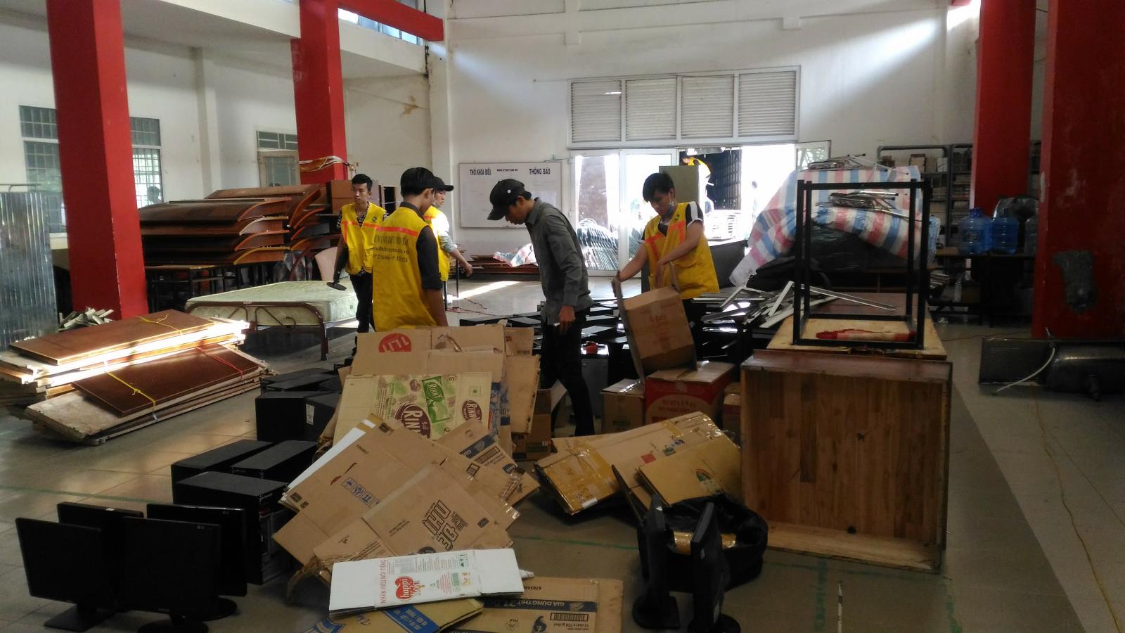 Chuyển dọn kho xưởng Bình Dương - chuyennhanhanh24h