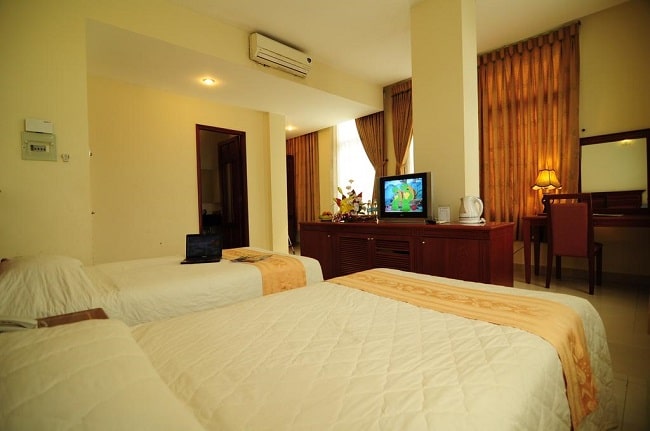 Khách sạn Phước Lộc Phát là Top 10 Khách sạn giá "rẻ mà tốt" nhất Huyện Nhà Bè