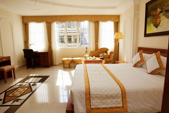 Khách sạn Hoàng Long Sơn 3 là Top 10 Khách sạn giá "rẻ mà tốt" nhất Quận Thủ Đức
