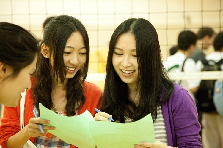 Top 10 trung tâm luyên thi ielts tốt nhất ở huế - Phượng Hoàng