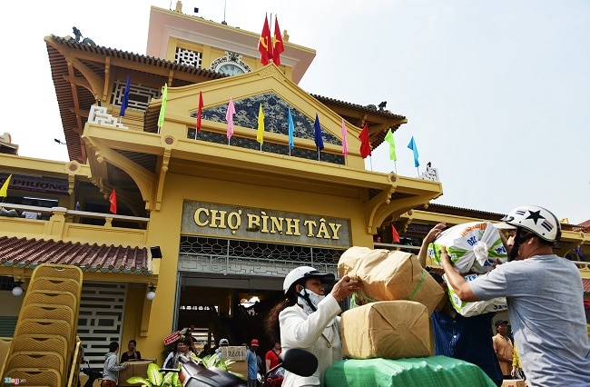 Chợ đêm Bình Tây là Top 8 Chợ đêm nổi tiếng nhất ở TP. Hồ Chí Minh