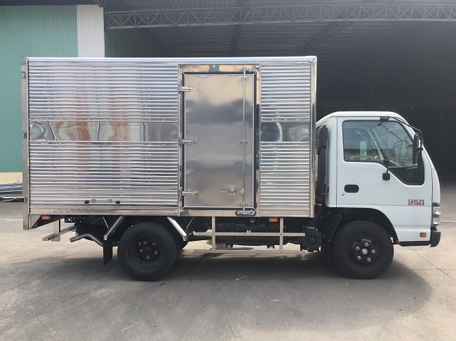 Giá xe tải 1.4 tấn Isuzu QKR77FE4