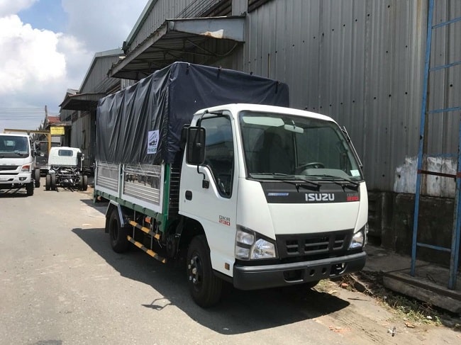 Giá xe tải 1.5 tấn Isuzu QKR77FE4