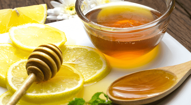 Cách giảm mỡ mặt bằng mật ong và chanh