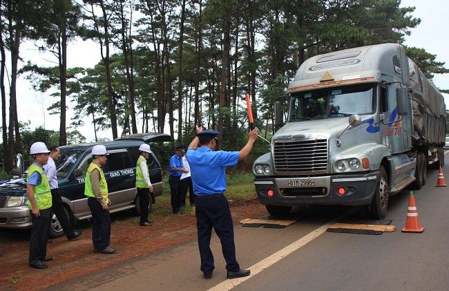 Mức xử phạt xe chở quá khổ mới nhất