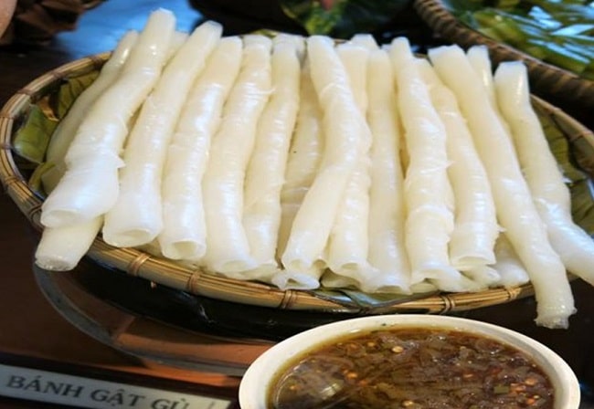 Bánh gật gù là Top 10 đặc sản Hạ Long - Quảng Ninh được lòng du khách bốn phương