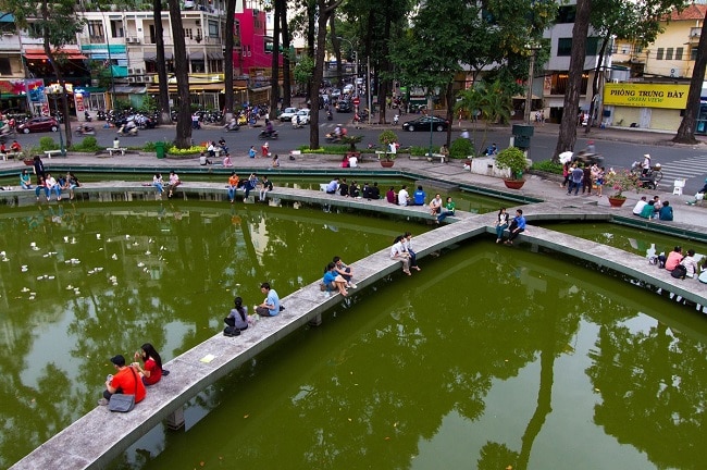 Hồ Con Rùa là Top 10 địa điểm chơi Tết hấp dẫn nhất tại TP. Hồ Chí Minh