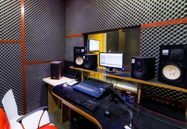 Phòng thu âm Fan Studio