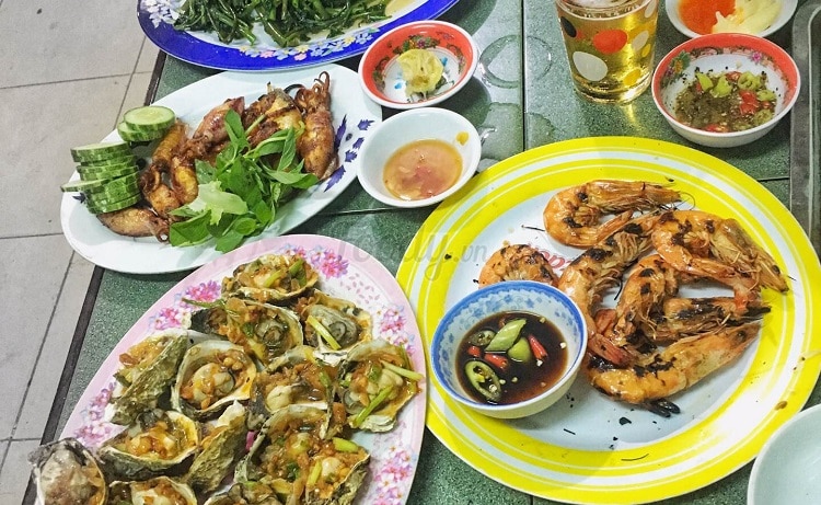 top 10 quán ăn hải sản tươi sống ngon bổ rẻ nhất tại Huế - Hoa Hồng