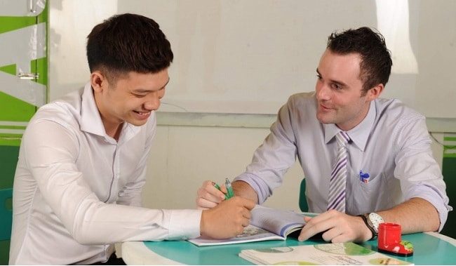 Top 10 giáo viên dạy IELTS giỏi ở TPHCM: thầy Brian