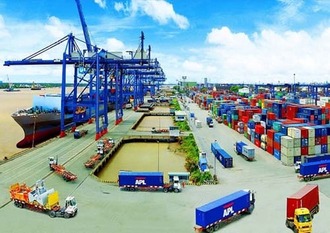 cong ty dịch vụ xuất nhập khẩu tại tphcm REAL Logistics