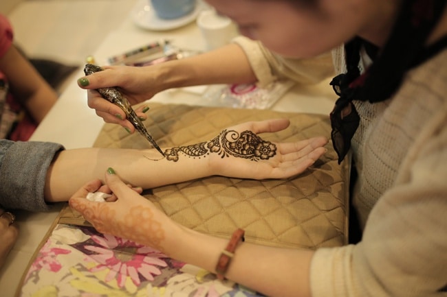 vẽ henna ở đâu uy tín đẹp nhất tphcm