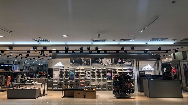 Shop giày Adidas chính hãng TPHCM-Parkson Hùng Vương
