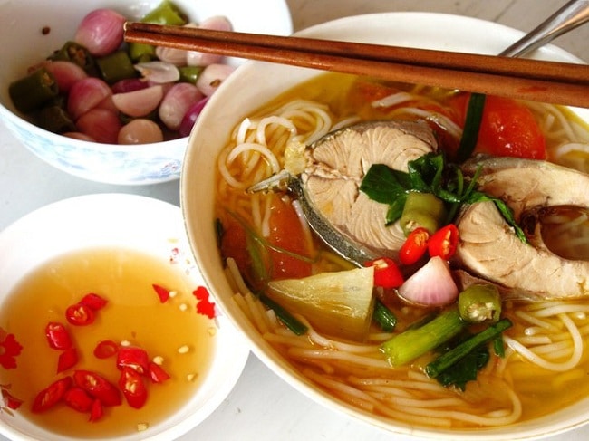 Những món ăn đặc sản Quảng Ngãi không thể bỏ qua: Bún cá ngừ um